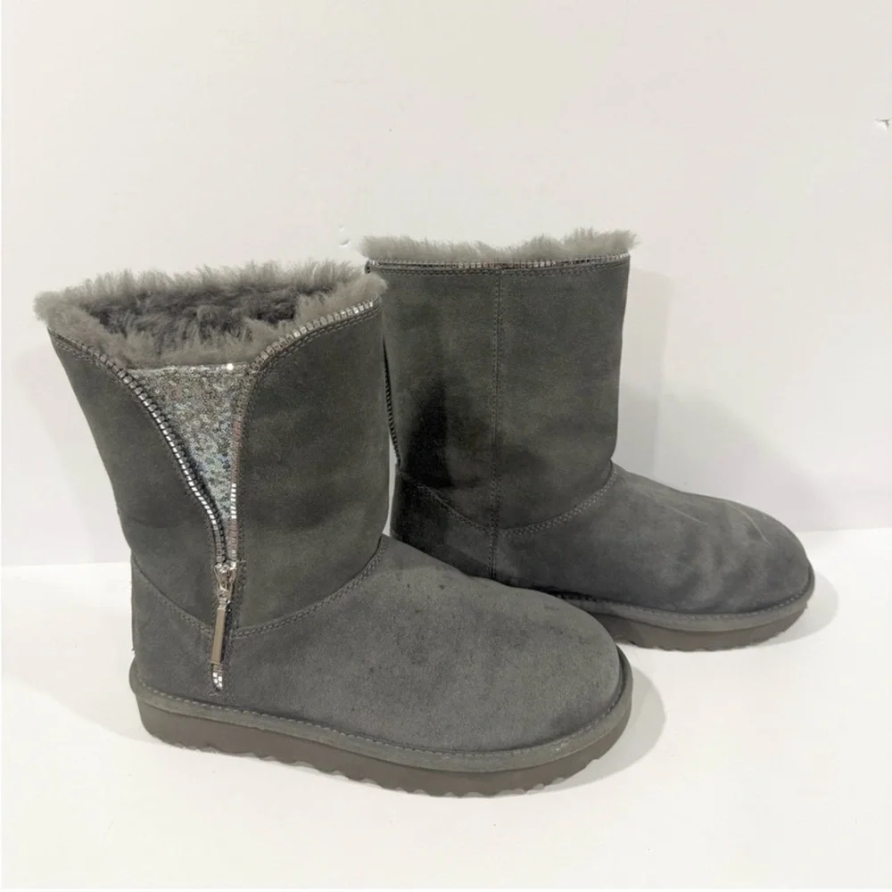 UGG Swarovski Crystal Zip Gray Sheepskin Boots Women 8 Winter